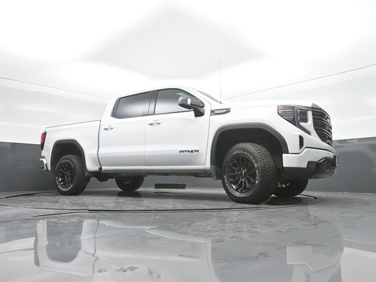 Used 2023 Summit White GMC AT4X image 40