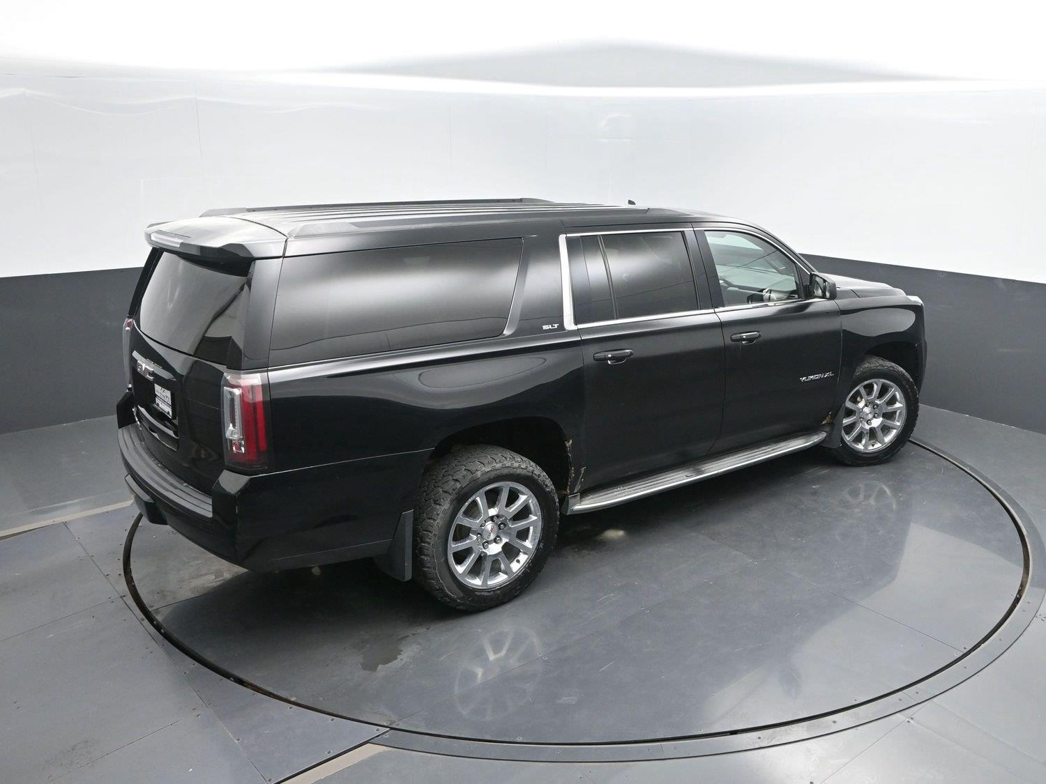 Used 2015 Onyx Black GMC SLT image 40