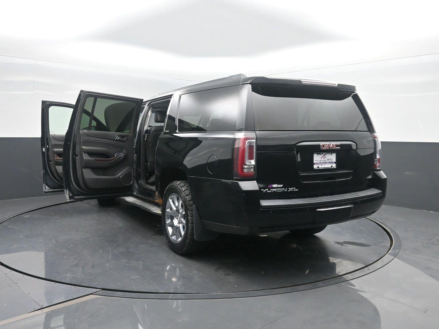Used 2015 Onyx Black GMC SLT image 47