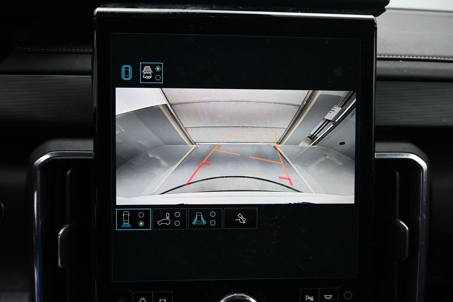 Used 2026 Summit White GMC AWD Elevation image 32