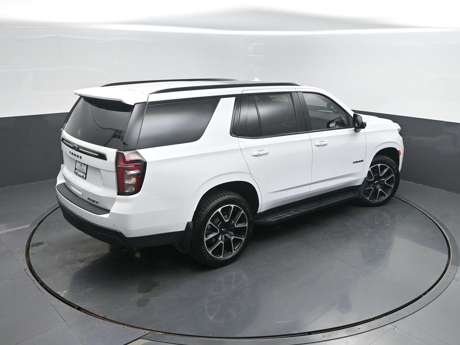 Used 2024 Summit White Chevrolet RST image 44