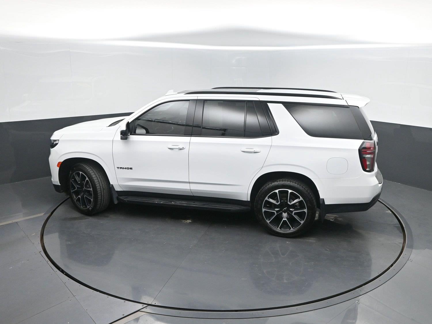 Used 2024 Summit White Chevrolet RST image 43