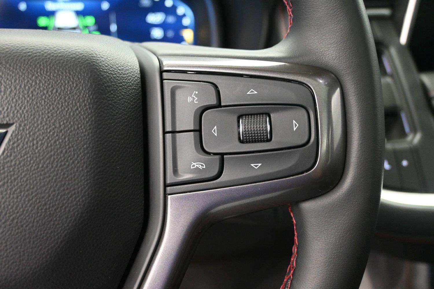 Used 2024 Summit White Chevrolet RST image 29