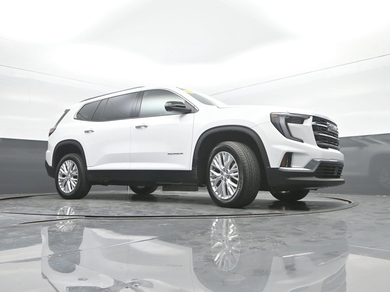 Used 2026 Summit White GMC AWD Elevation image 39