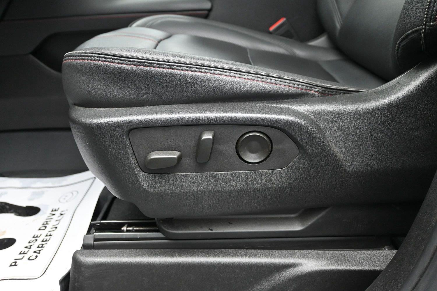 Used 2024 Summit White Chevrolet RST image 24