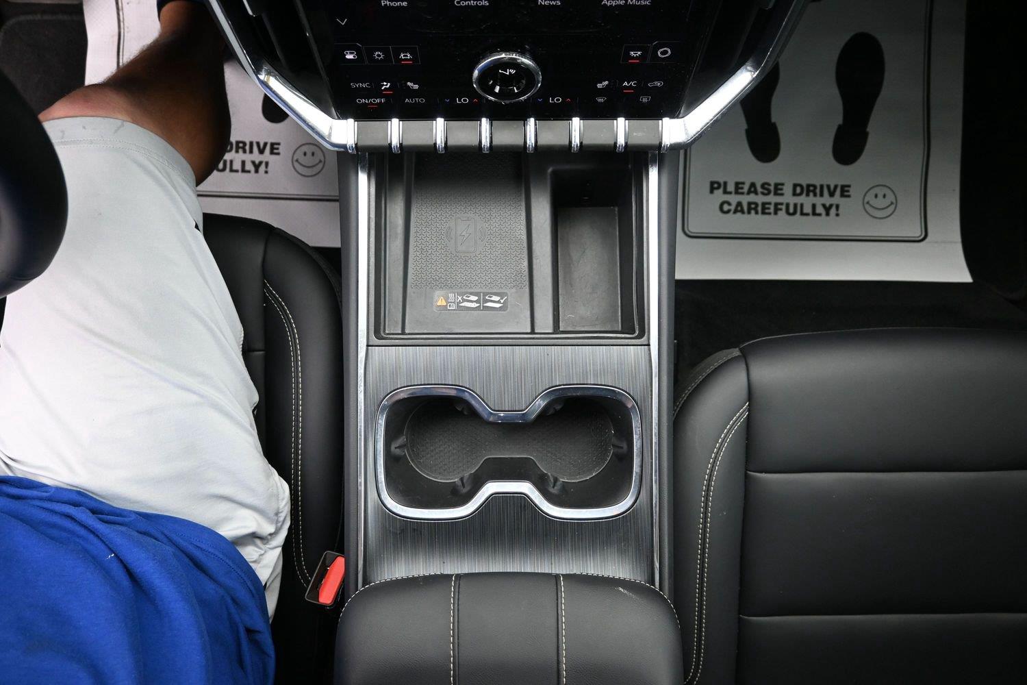 Used 2026 Summit White GMC AWD Elevation image 35