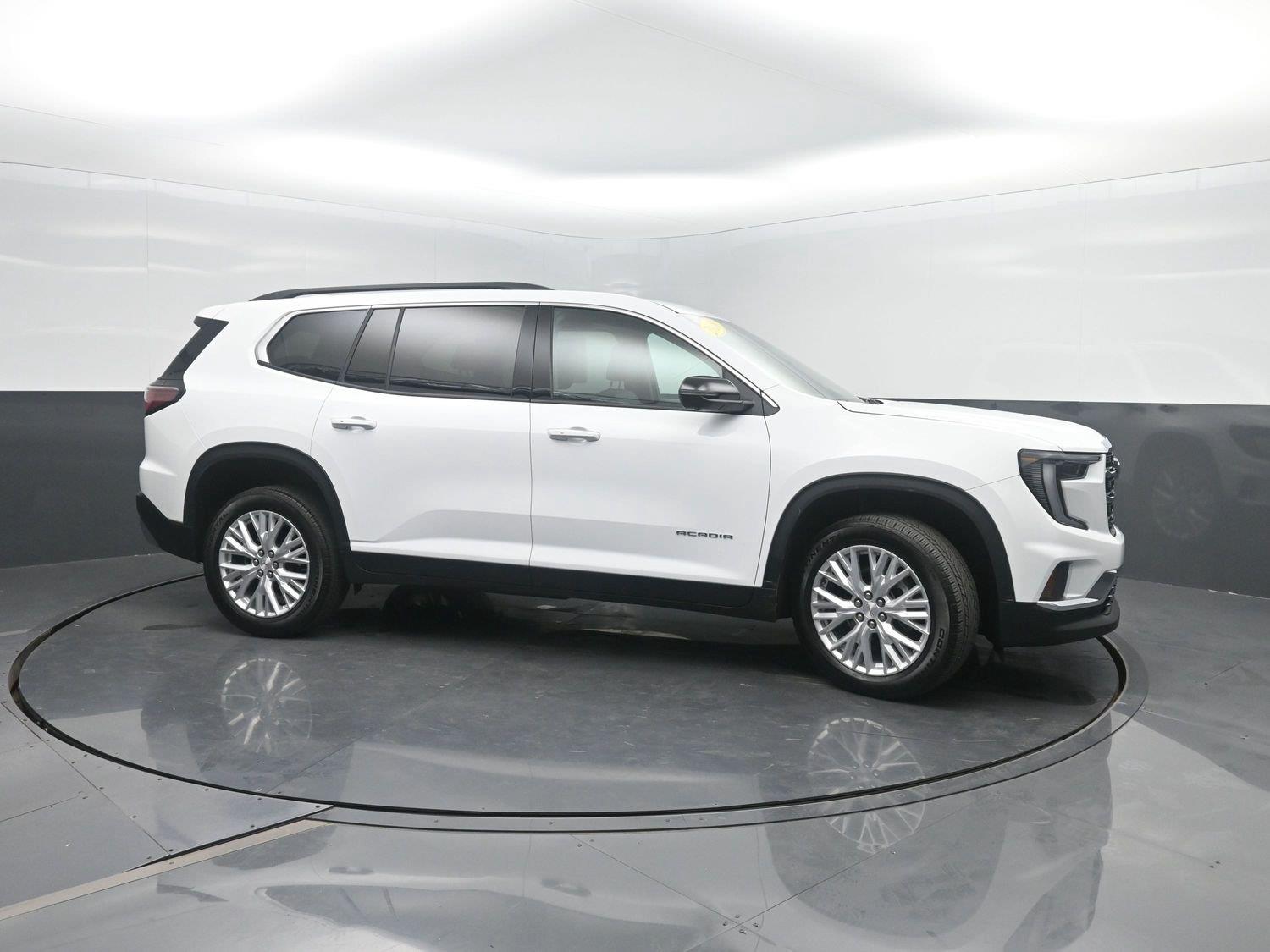 Used 2026 Summit White GMC AWD Elevation image 4