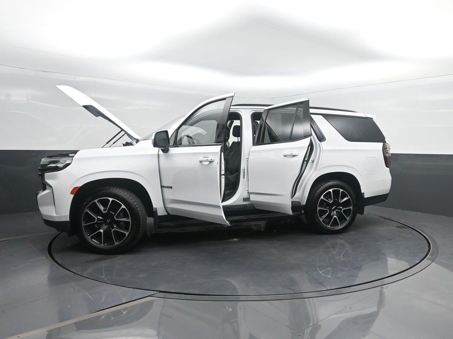 Used 2024 Summit White Chevrolet RST image 54