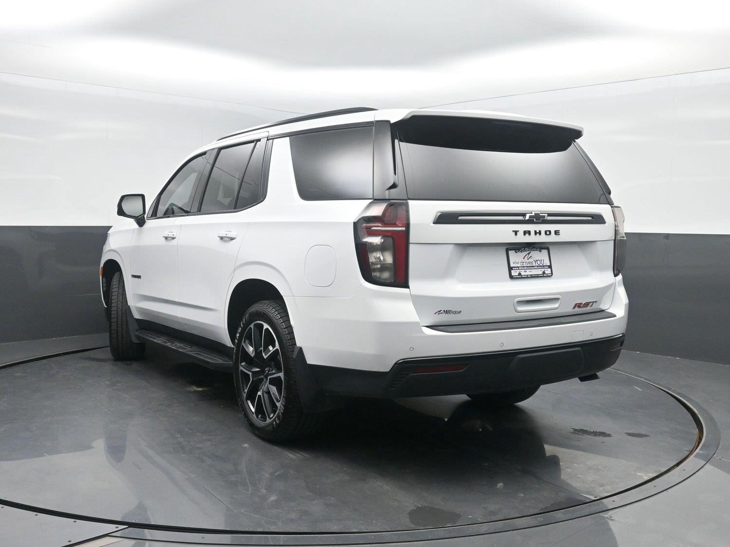 Used 2024 Summit White Chevrolet RST image 49