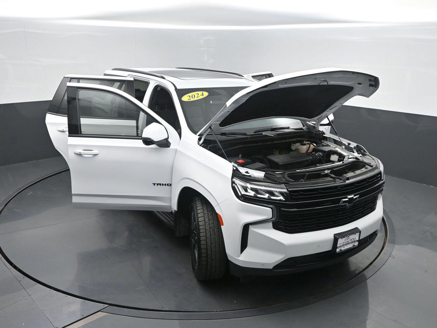 Used 2024 Summit White Chevrolet RST image 51