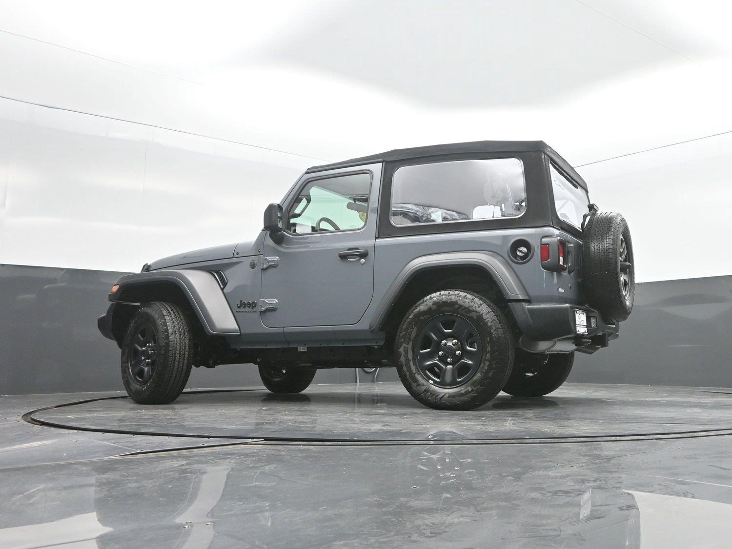 Used 2024 Anvil Clear Coat Jeep Sport image 26