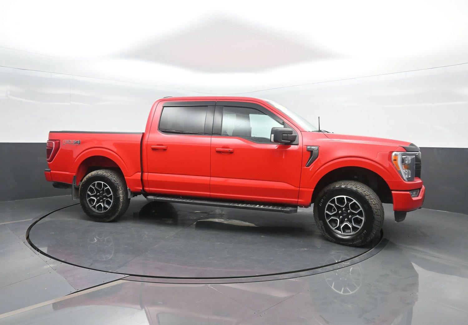 Used 2023 Race Red Ford XLT image 3