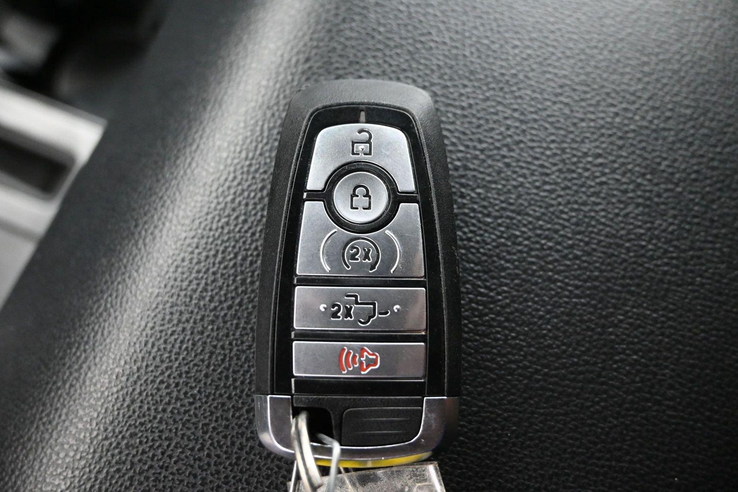 Used 2023 Race Red Ford XLT image 33