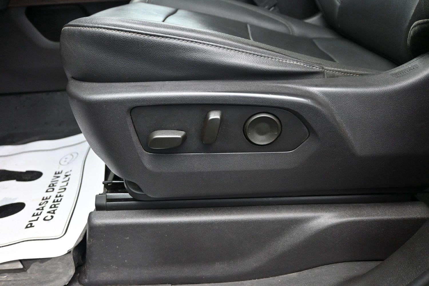 Used 2024 Titanium Rush Metallic GMC SLT image 25
