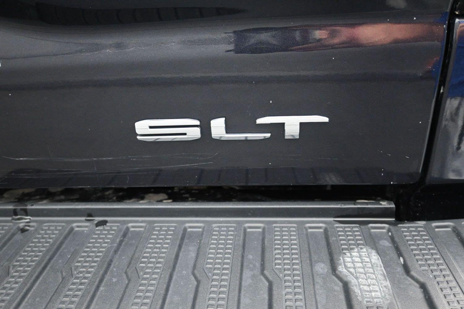 Used 2024 Titanium Rush Metallic GMC SLT image 18