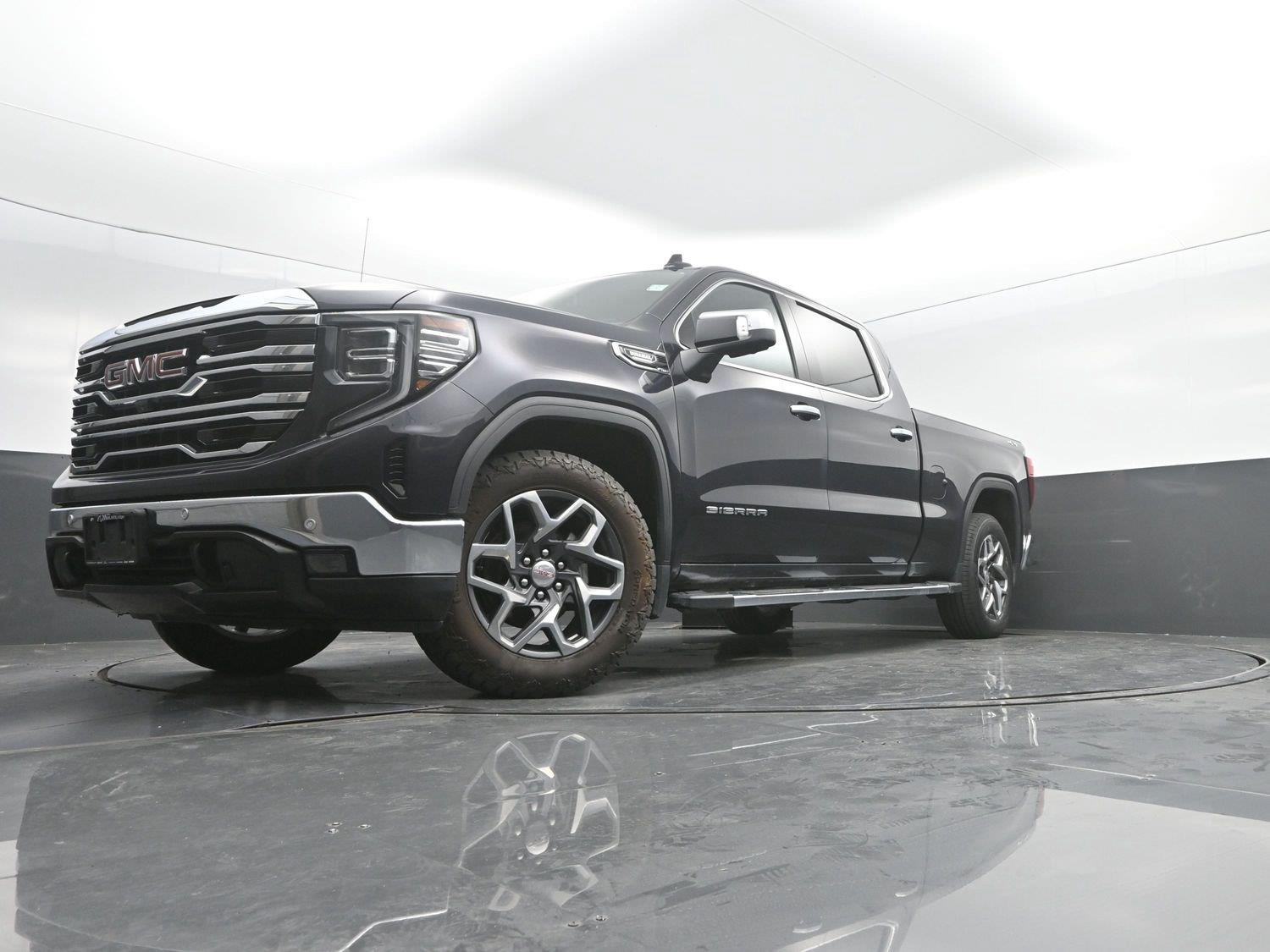 Used 2024 Titanium Rush Metallic GMC SLT image 51