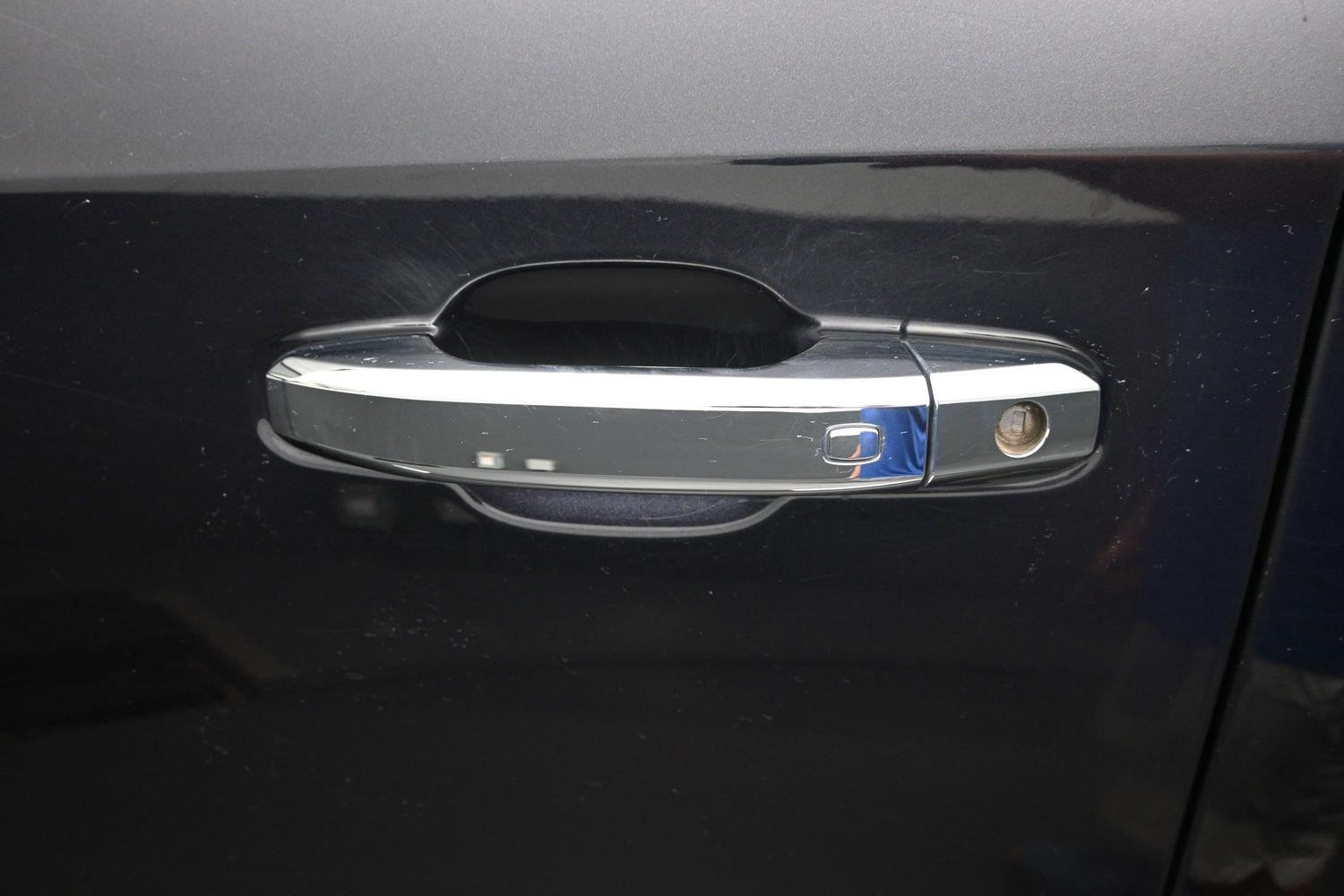 Used 2024 Titanium Rush Metallic GMC SLT image 21