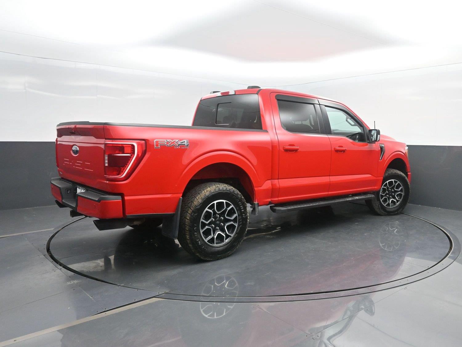 Used 2023 Race Red Ford XLT image 2