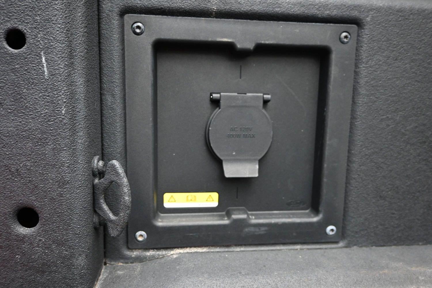 Used 2023 Race Red Ford XLT image 17