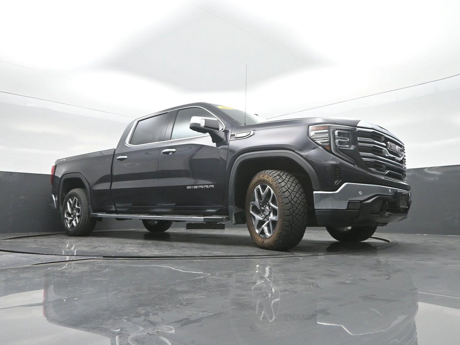 Used 2024 Titanium Rush Metallic GMC SLT image 42