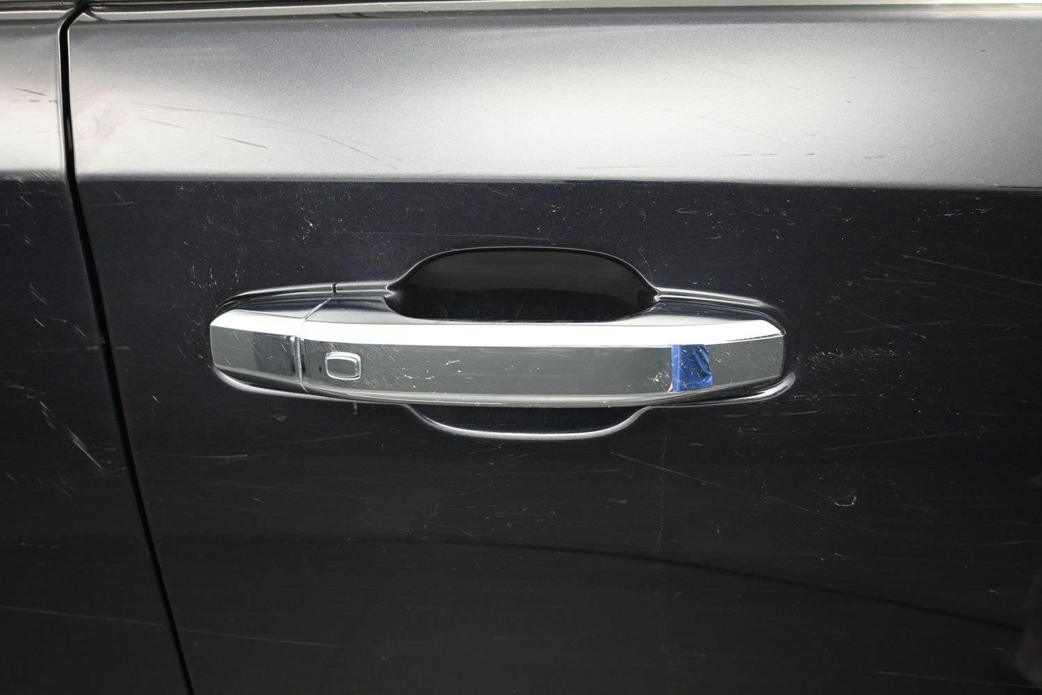 Used 2024 Titanium Rush Metallic GMC SLT image 8