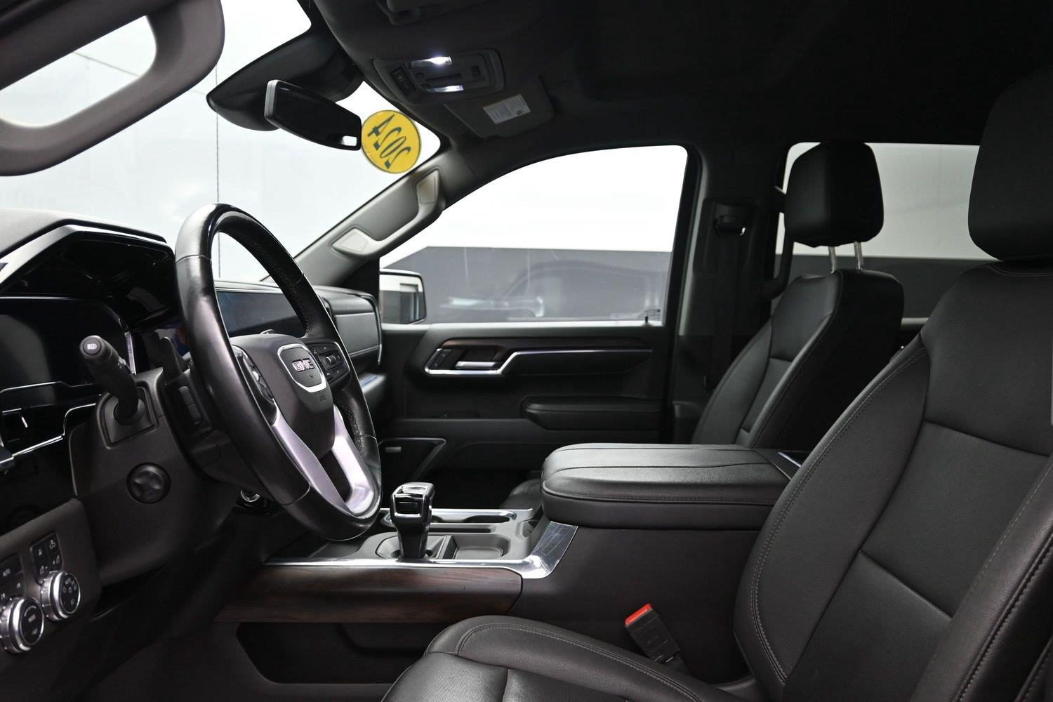 Used 2024 Titanium Rush Metallic GMC SLT image 26