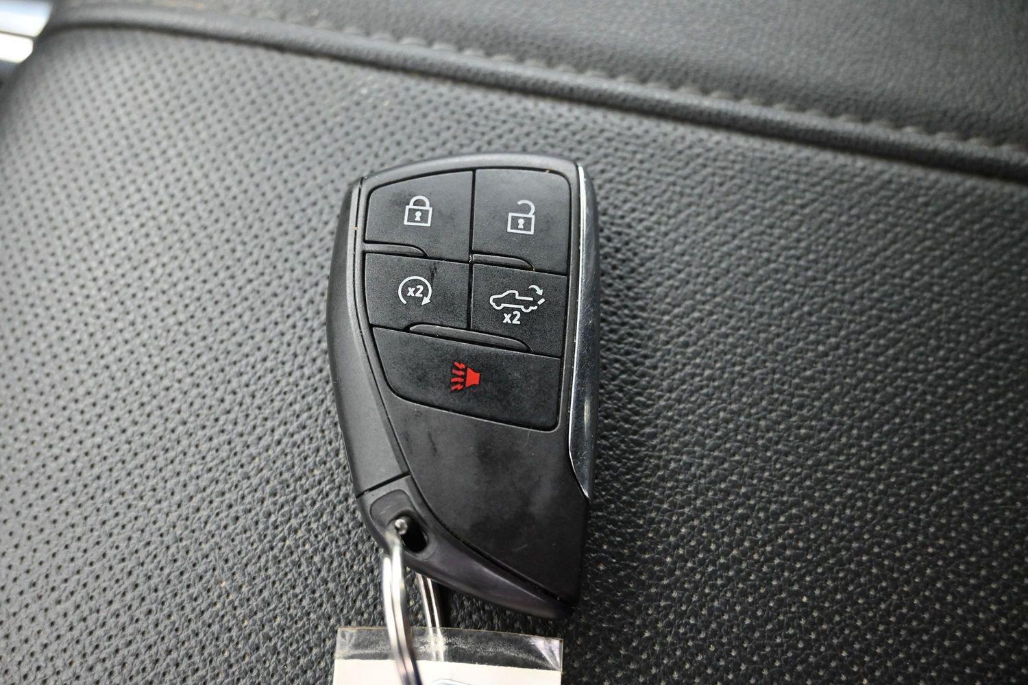 Used 2024 Titanium Rush Metallic GMC SLT image 39