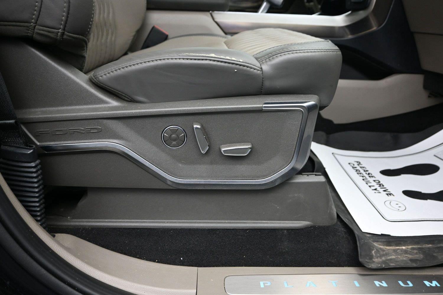 Used 2025 Agate Black Ford Platinum image 12