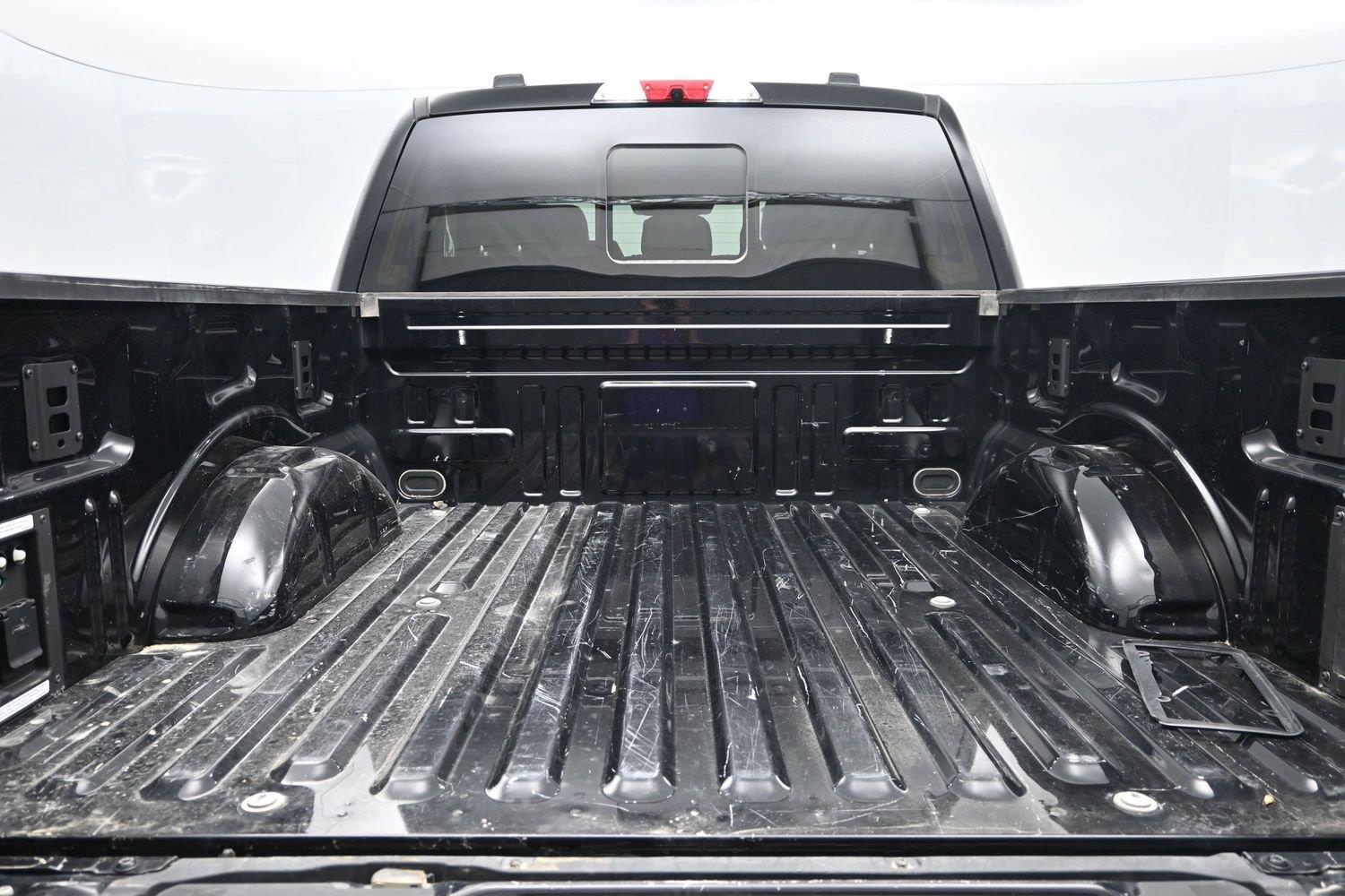 Used 2025 Agate Black Ford Platinum image 19