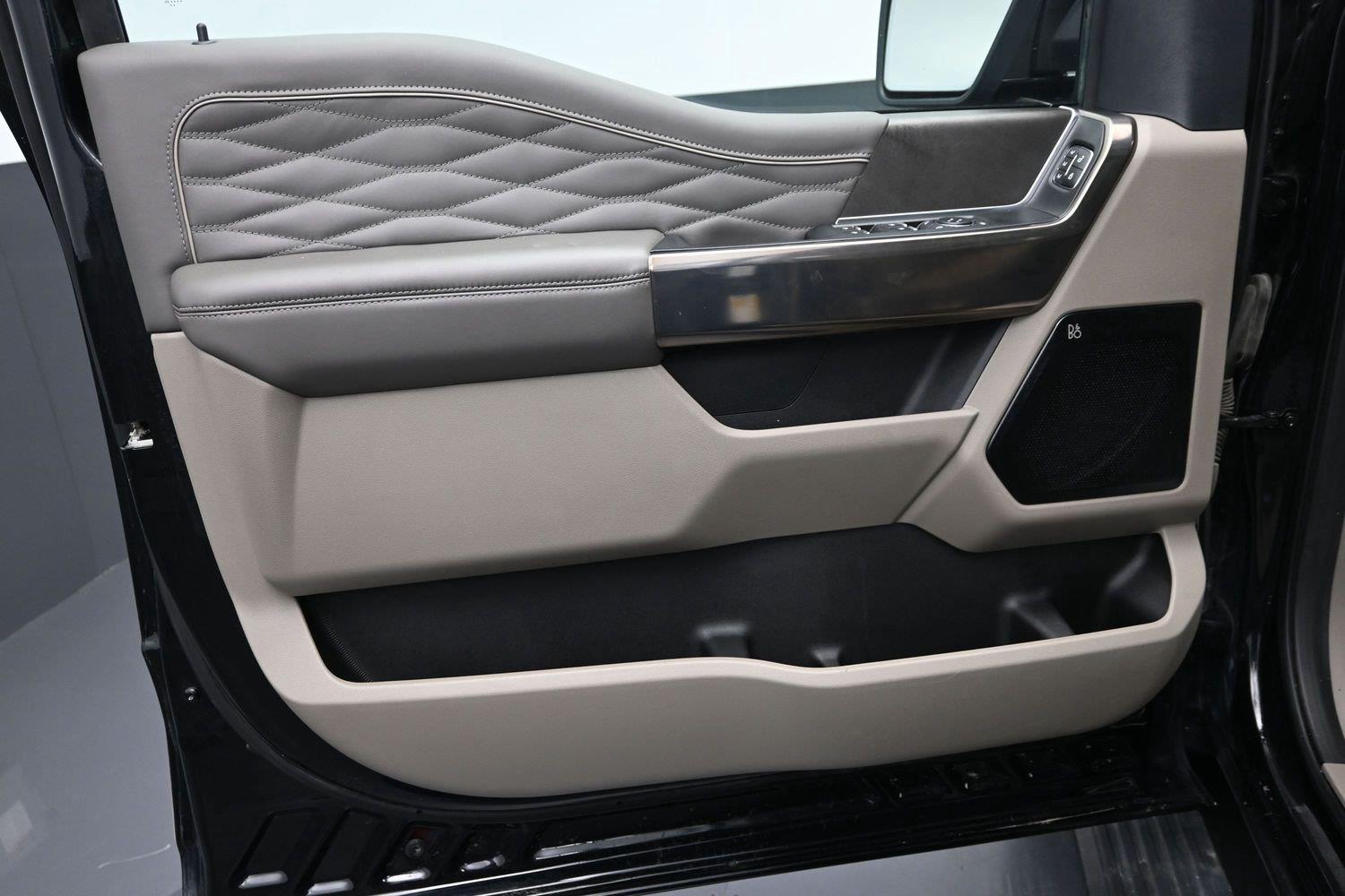 Used 2025 Agate Black Ford Platinum image 25