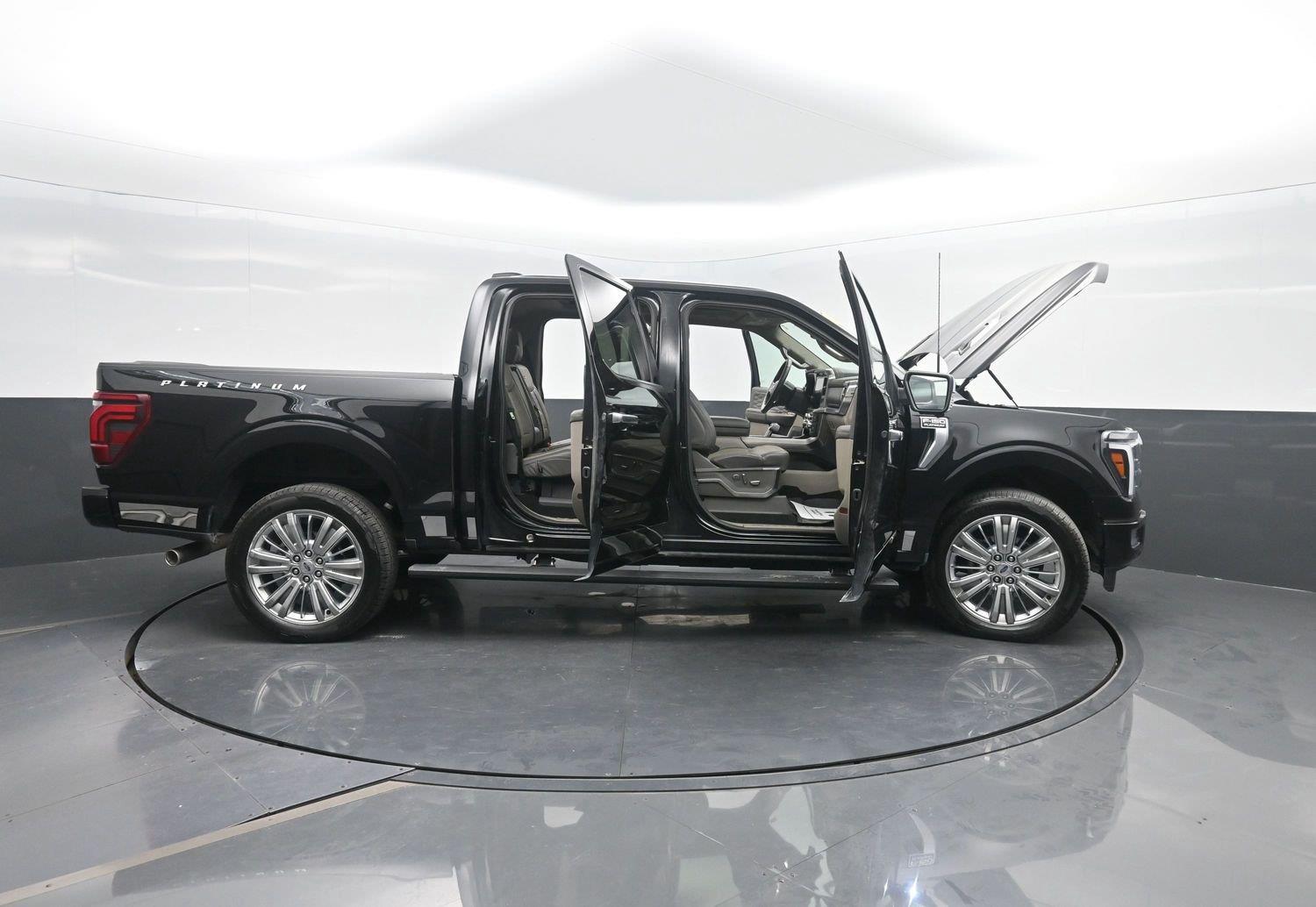 Used 2025 Agate Black Ford Platinum image 56