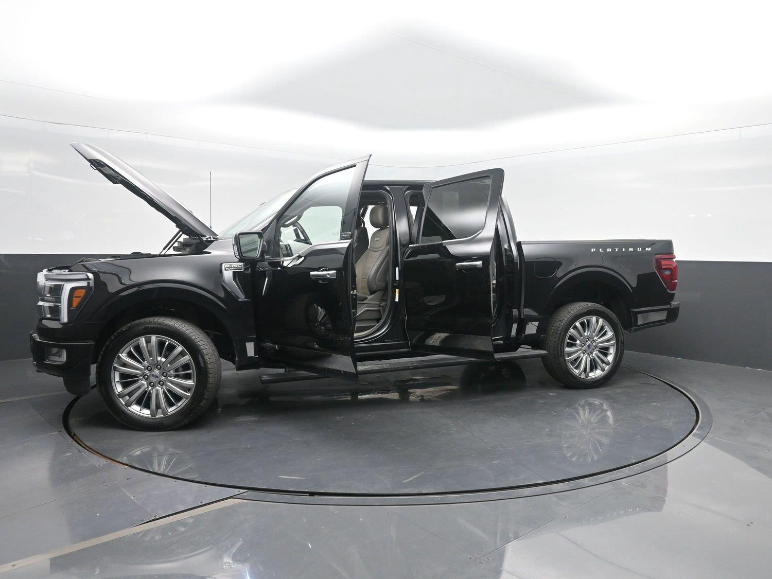 Used 2025 Agate Black Ford Platinum image 57