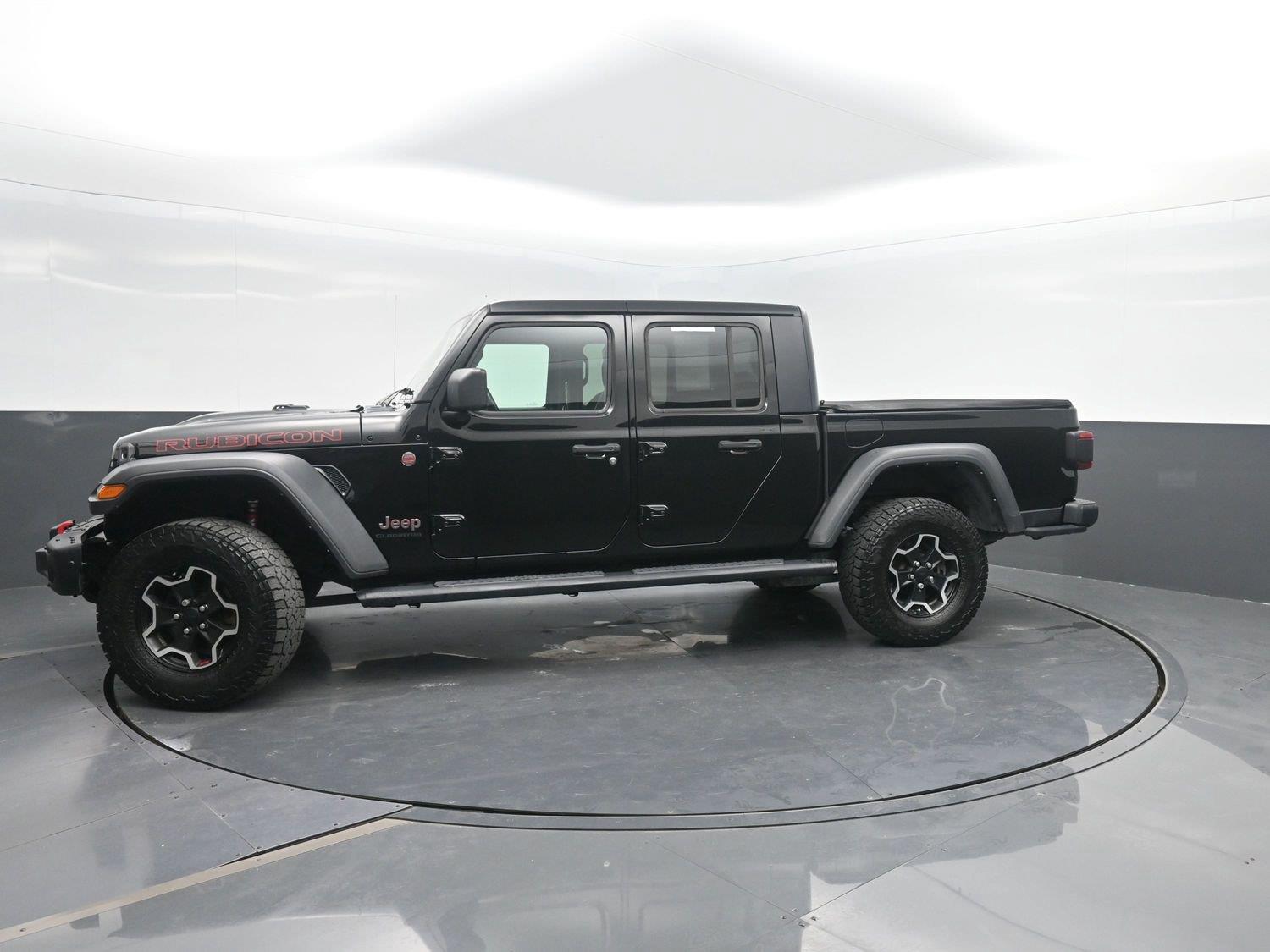 Black 2021 Jeep Gladiator Pickup Truck Four-Wheel Drive 8-Speed Automatic