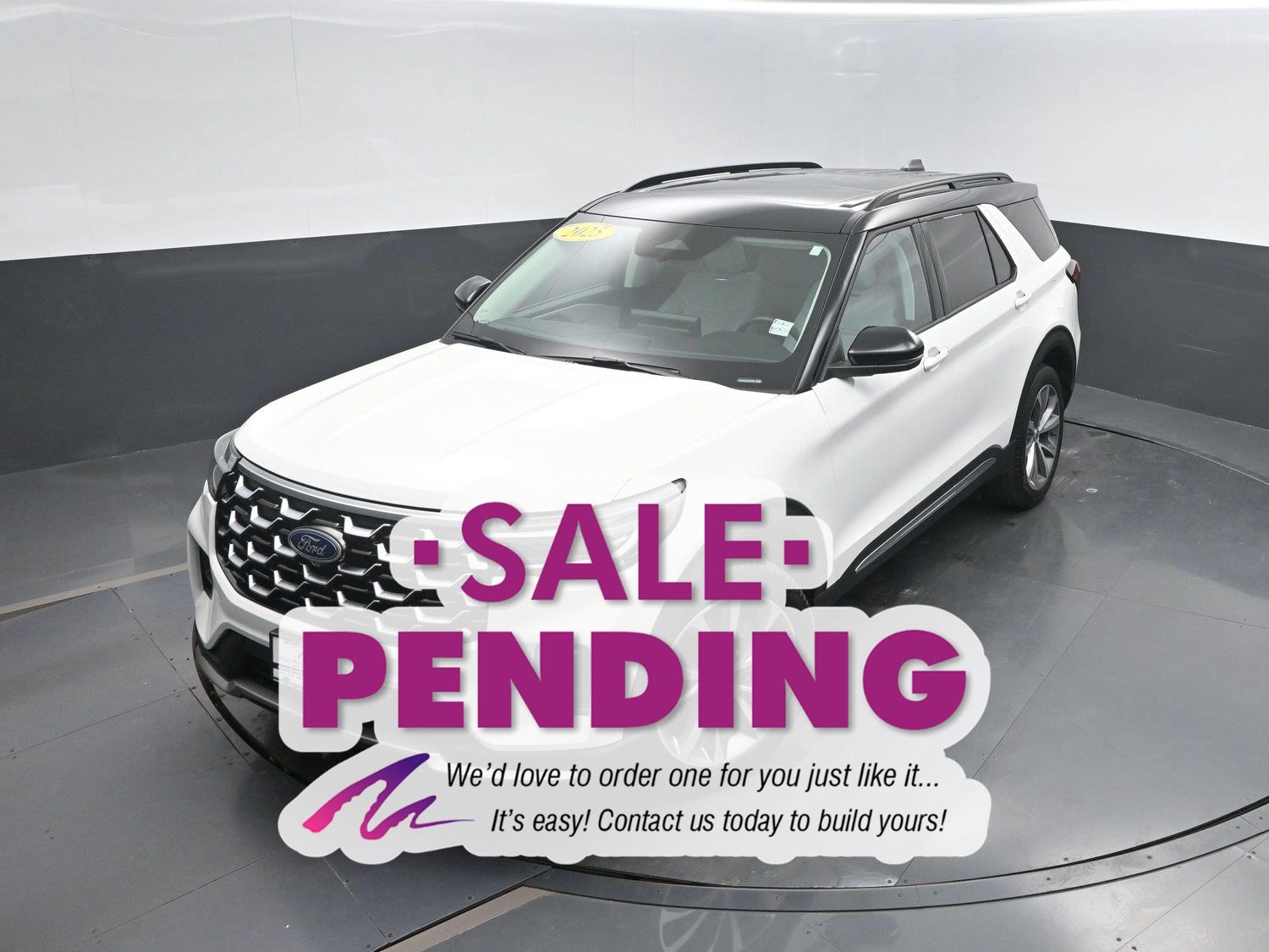 Used 2025 Star White Metallic Tri-Coat FORD Platinum image 40