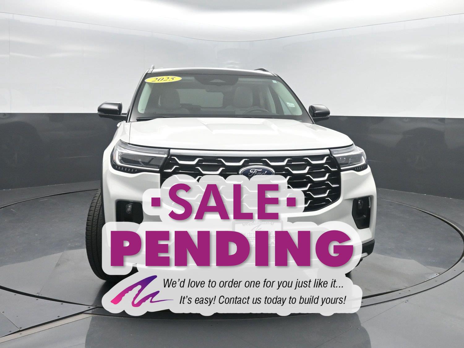Used 2025 Star White Metallic Tri-Coat FORD Platinum image 46