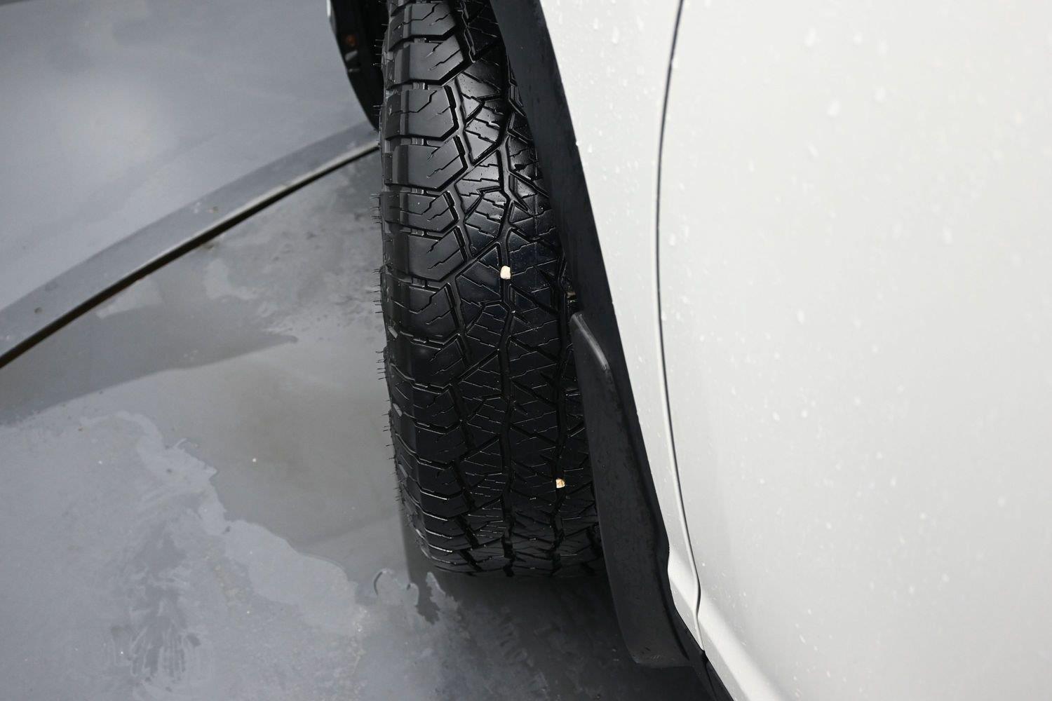 Used 2019 Blizzard Pearl Toyota XLE image 5
