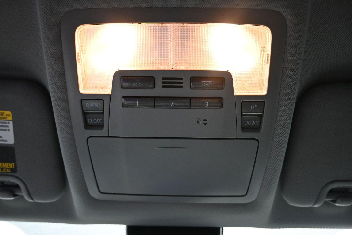 Used 2019 Blizzard Pearl Toyota XLE image 29