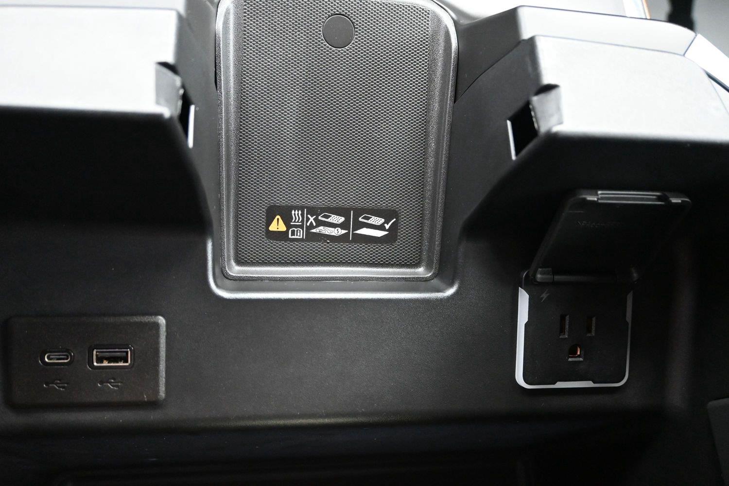 Used 2024 Sterling Gray Metallic Chevrolet High Country image 38