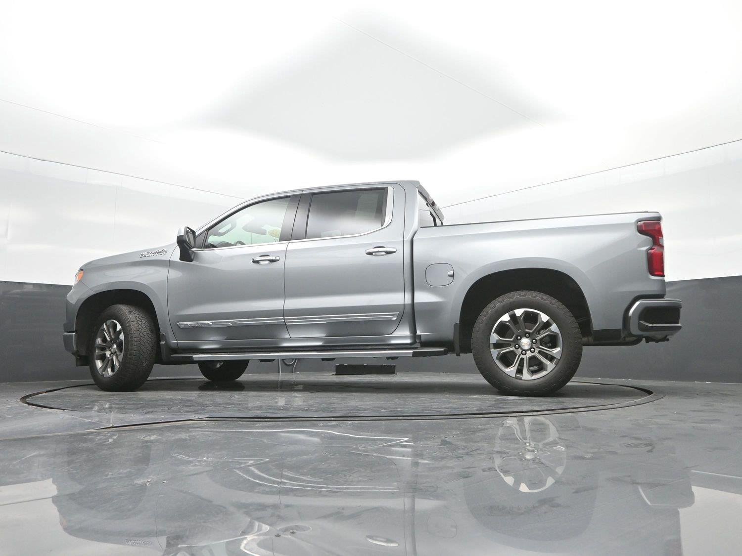 Used 2024 Sterling Gray Metallic Chevrolet High Country image 41