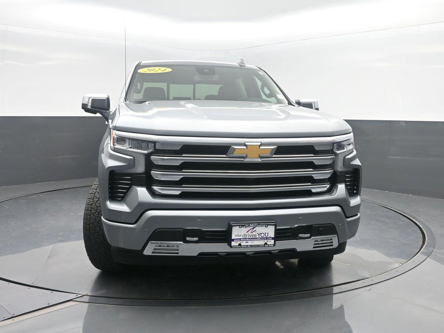 Used 2024 Sterling Gray Metallic Chevrolet High Country image 50