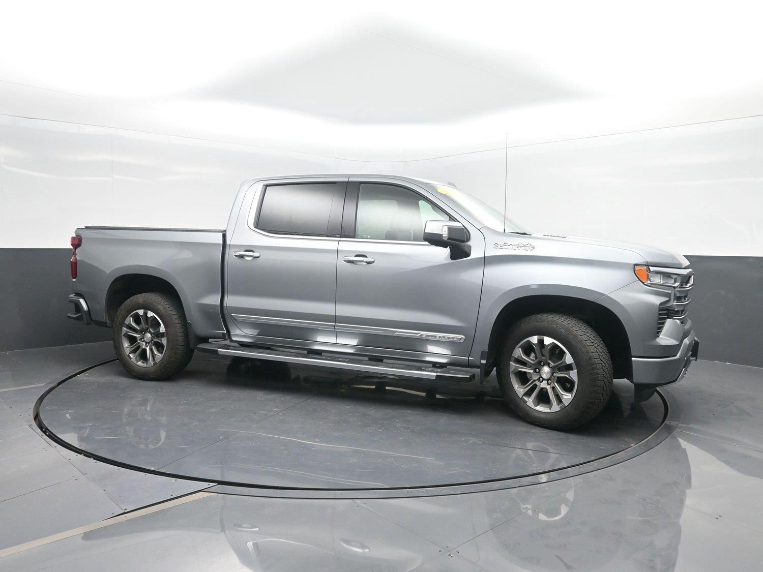 Used 2024 Sterling Gray Metallic Chevrolet High Country image 3