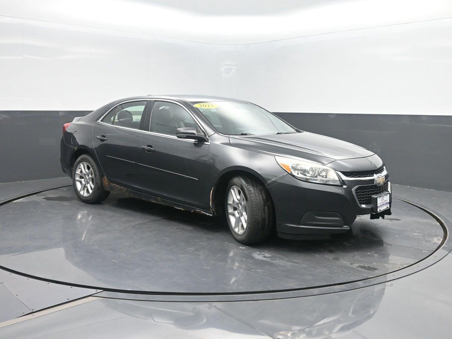 Used 2015 Ashen Gray Metallic Chevrolet LT image 4