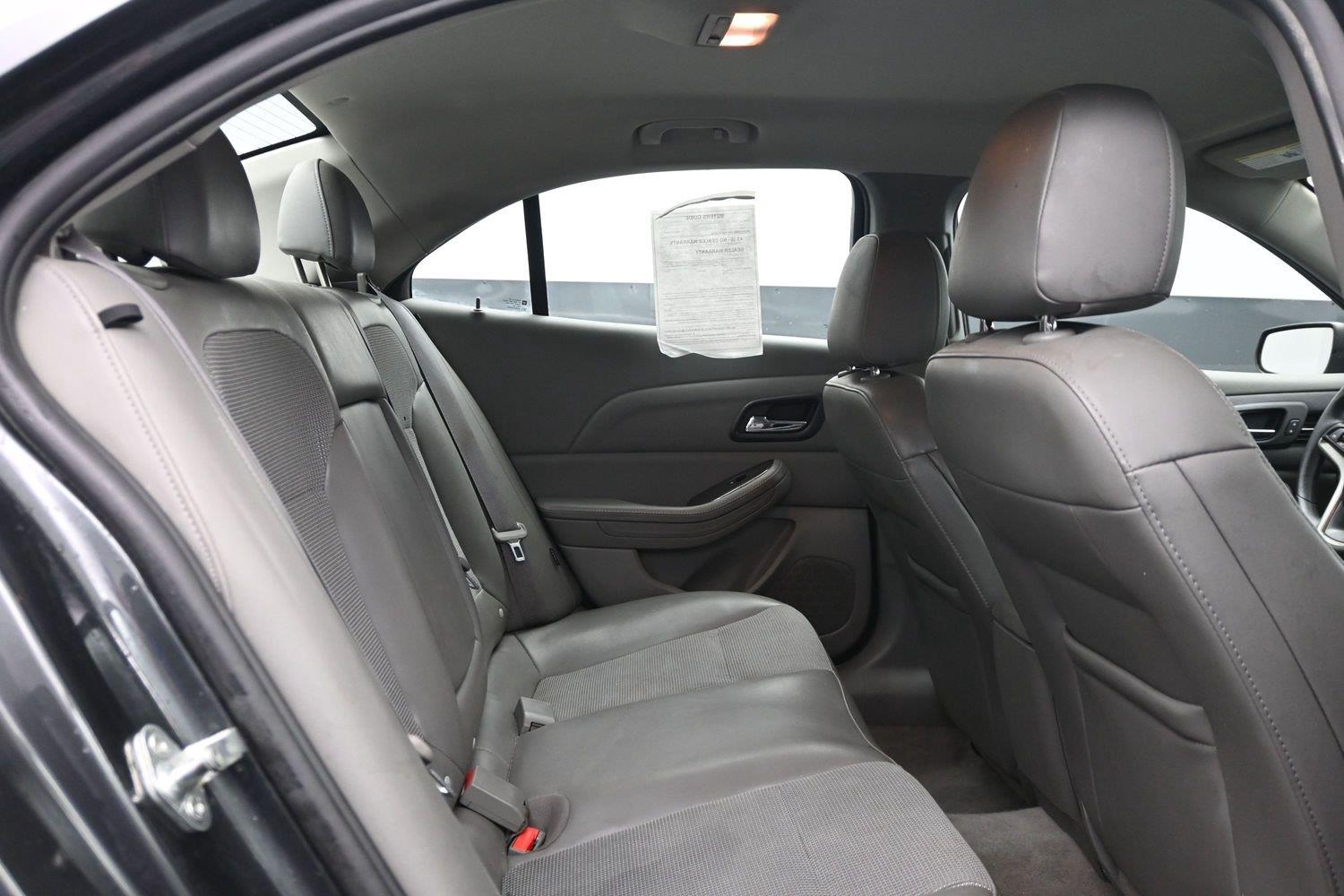Used 2015 Ashen Gray Metallic Chevrolet LT image 9