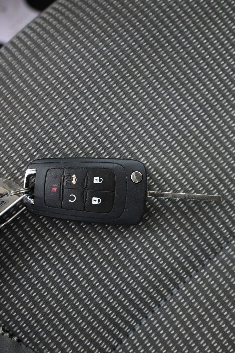 Used 2015 Ashen Gray Metallic Chevrolet LT image 16
