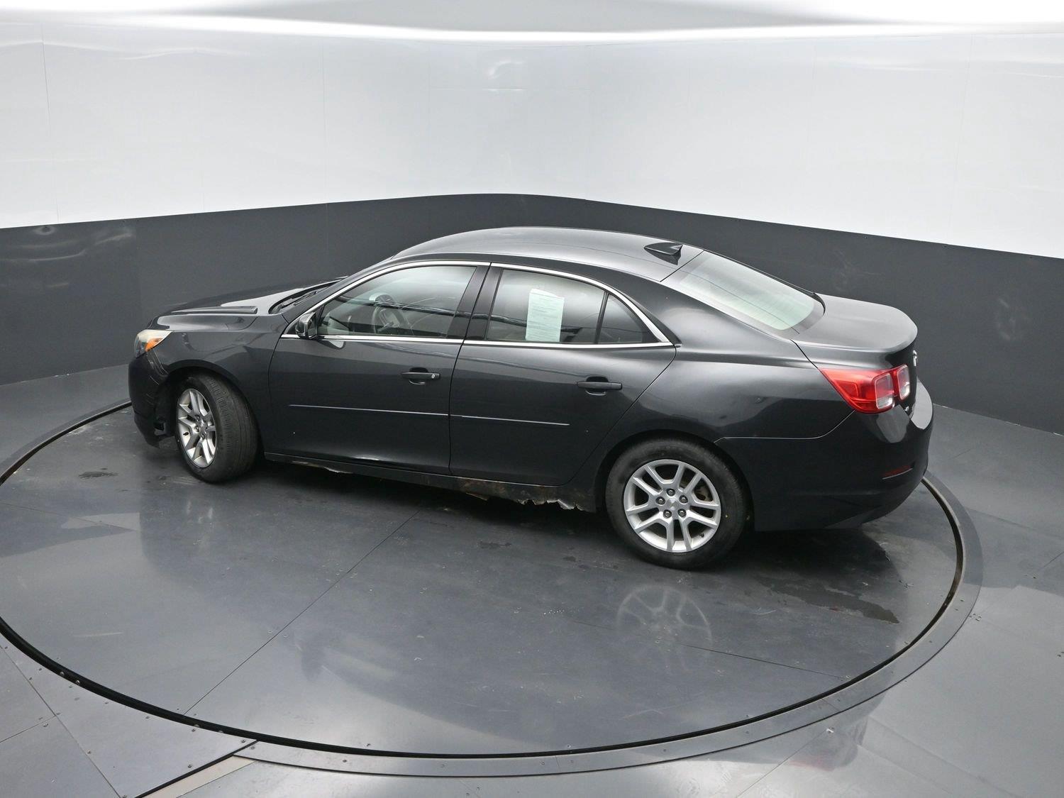 Used 2015 Ashen Gray Metallic Chevrolet LT image 29