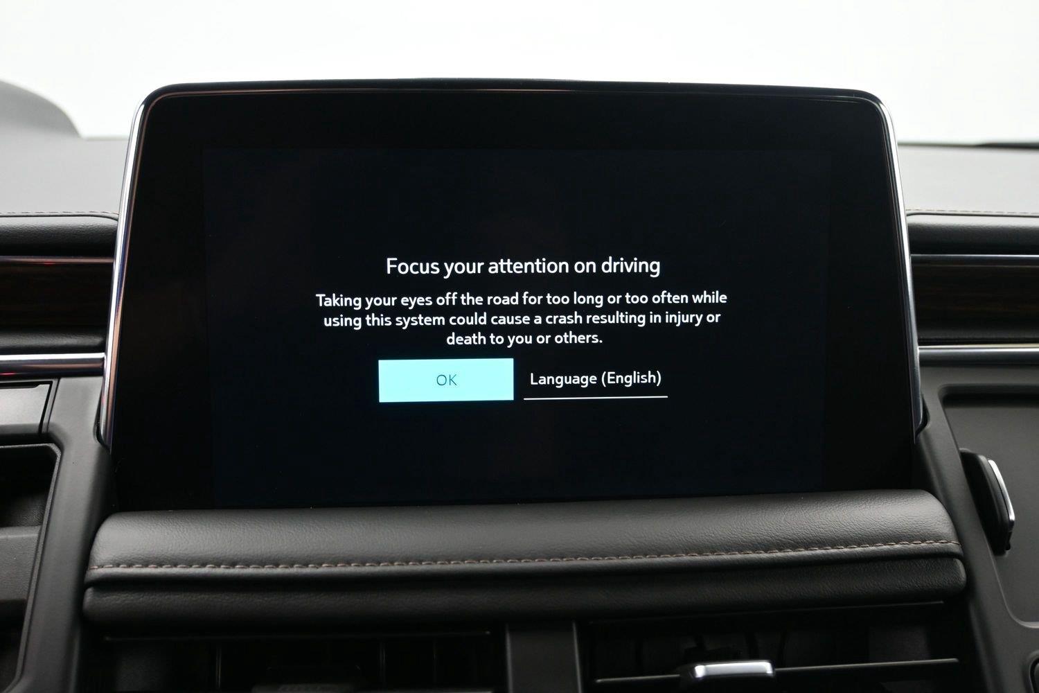 Used 2022 Black Chevrolet High Country image 31