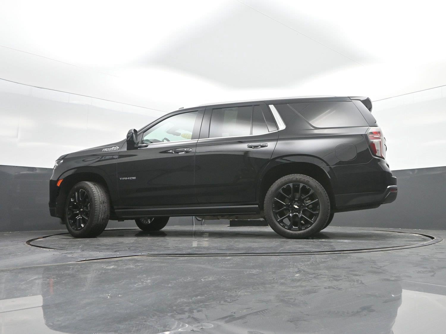 Used 2022 Black Chevrolet High Country image 38