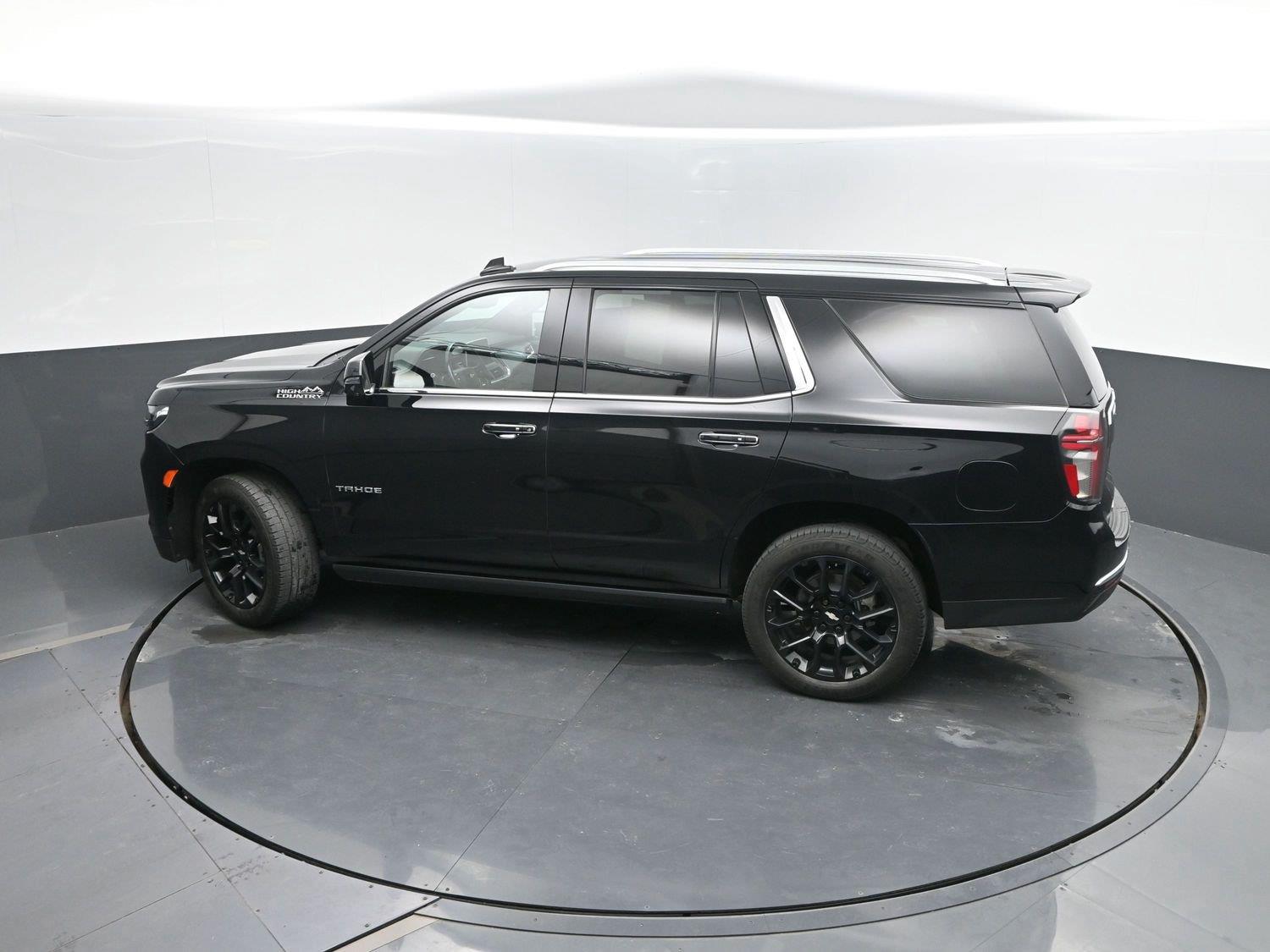 Used 2022 Black Chevrolet High Country image 42