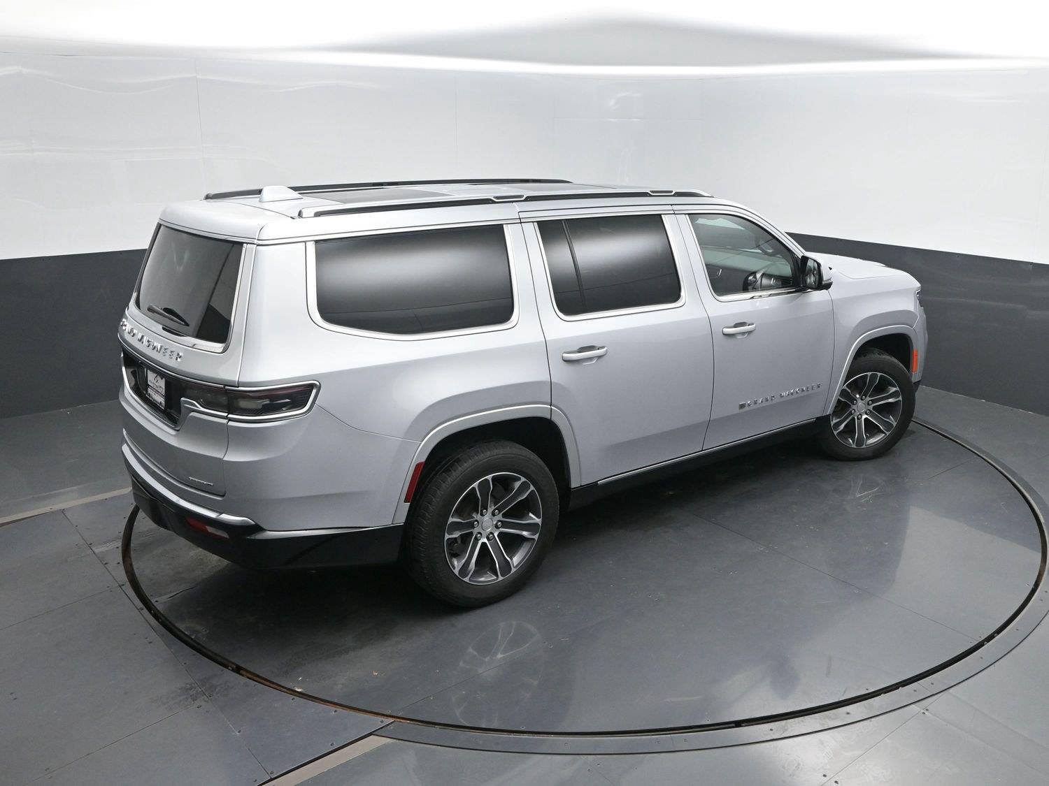 Used 2022 Silver Zynith Jeep Series I image 40