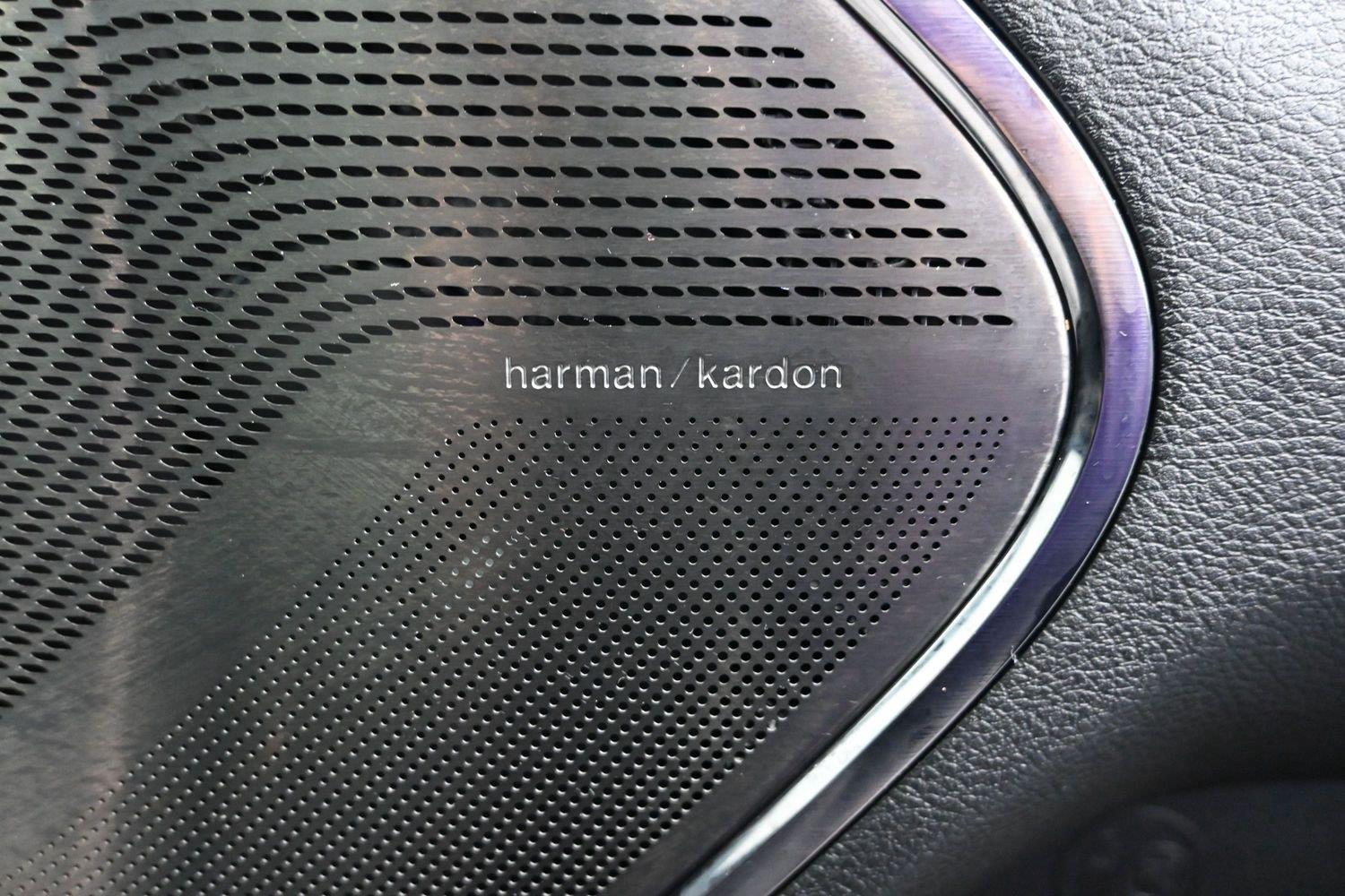 Used 2026 Diamond Black Crystal Pearlcoat Ram Limited image 9